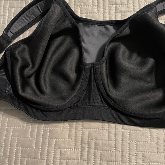 Brooks sport bra - Picture 3 of 4